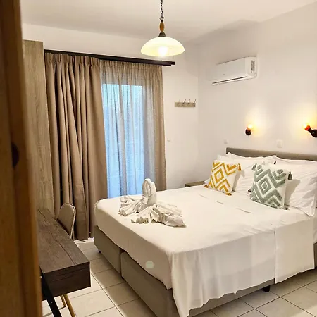 アパートホテル Dorothea - Self-catering Koskinou