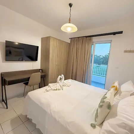 Dorothea - Self-catering アパートホテル Koskinou