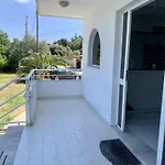 Dorothea - Self-catering Lägenhetshotell Koskinou (Rhodes)